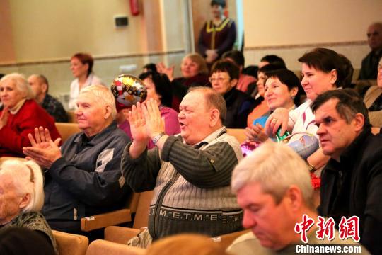 乌克兰百位老人“欢度中国春节”